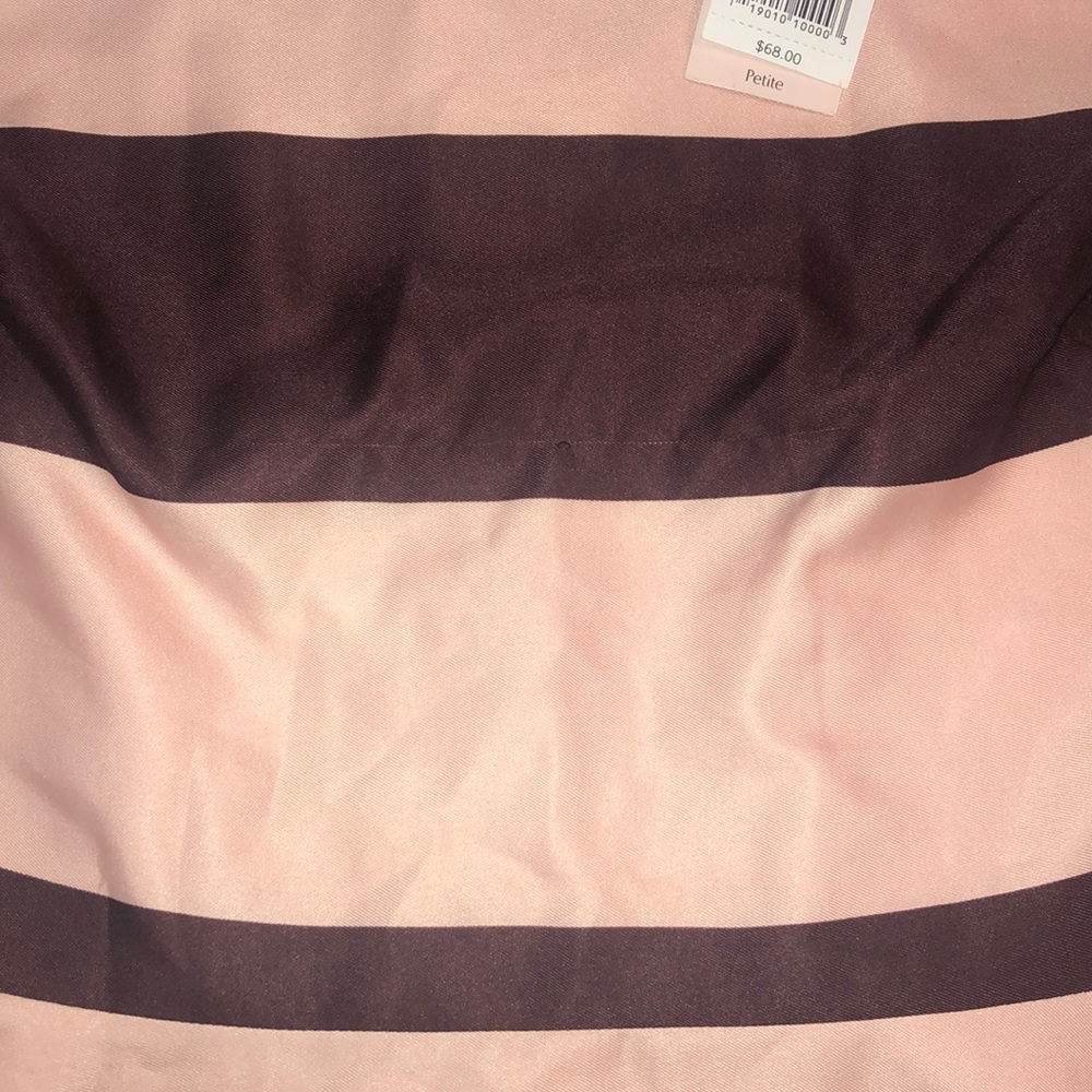 Banana Republic satin feel puplum top - Picture 4 of 4